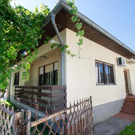 Green Una Holiday home *